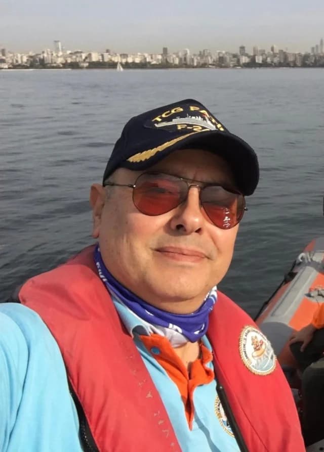 Dr. Öğr. Üyesi Ahmet Tunç Buyruklar